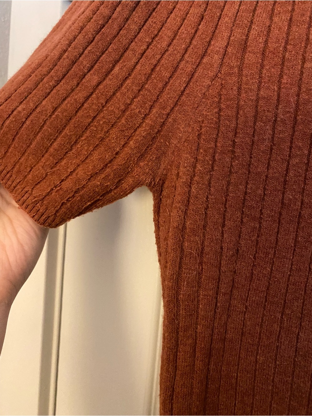 7 For All Mankind Rust Ribbed Polo Cardigan - Picture 3 of 4